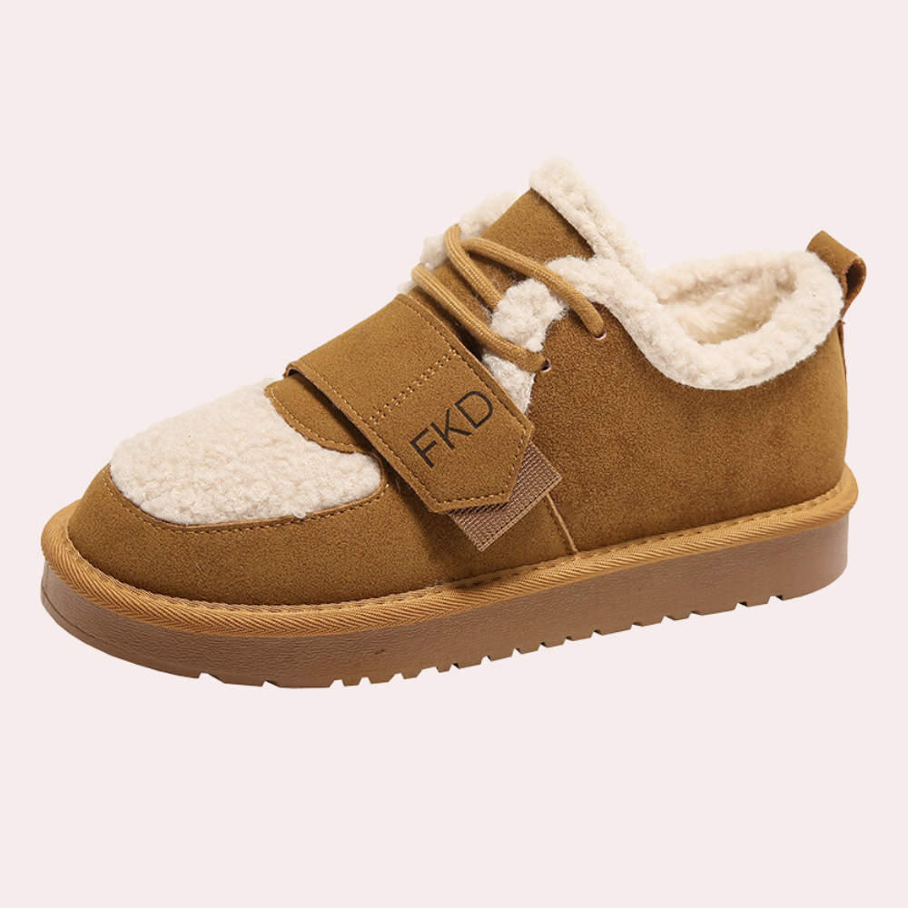 Braune Wildleder-Winterschuhe aus Fleece