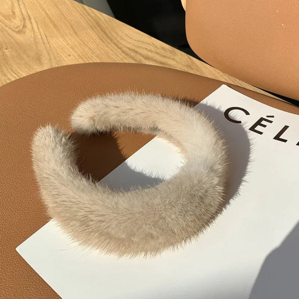 Elegantes Damen Stirnband für Wintertage mit warmer Passform