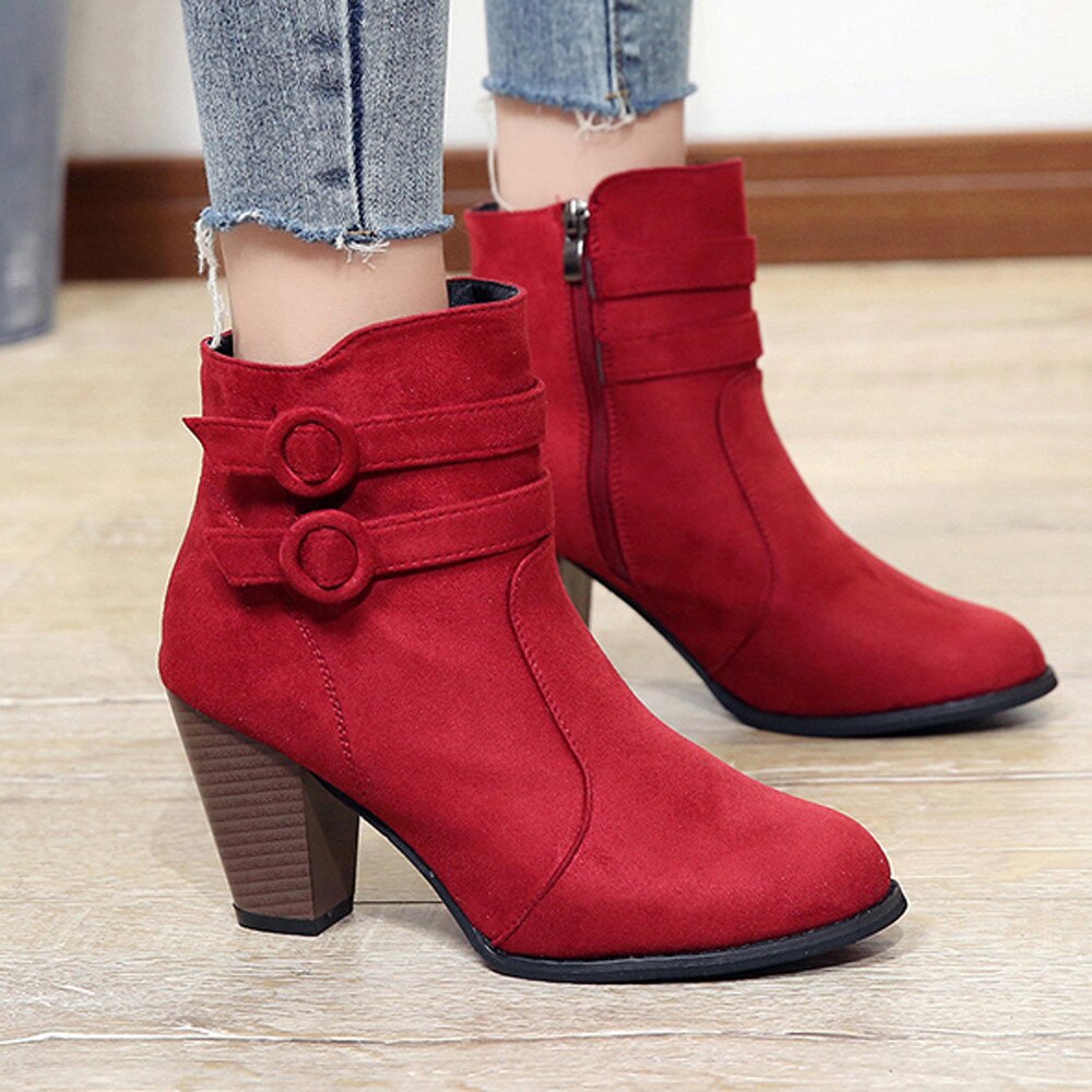 Rote Damenstiefeletten mit Absatz